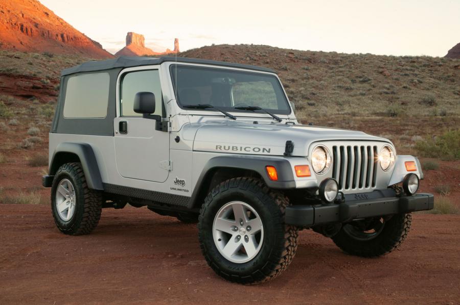  Jeep Wrangler Rubicon Unlimited 2005 года  (фото 17 из 32)